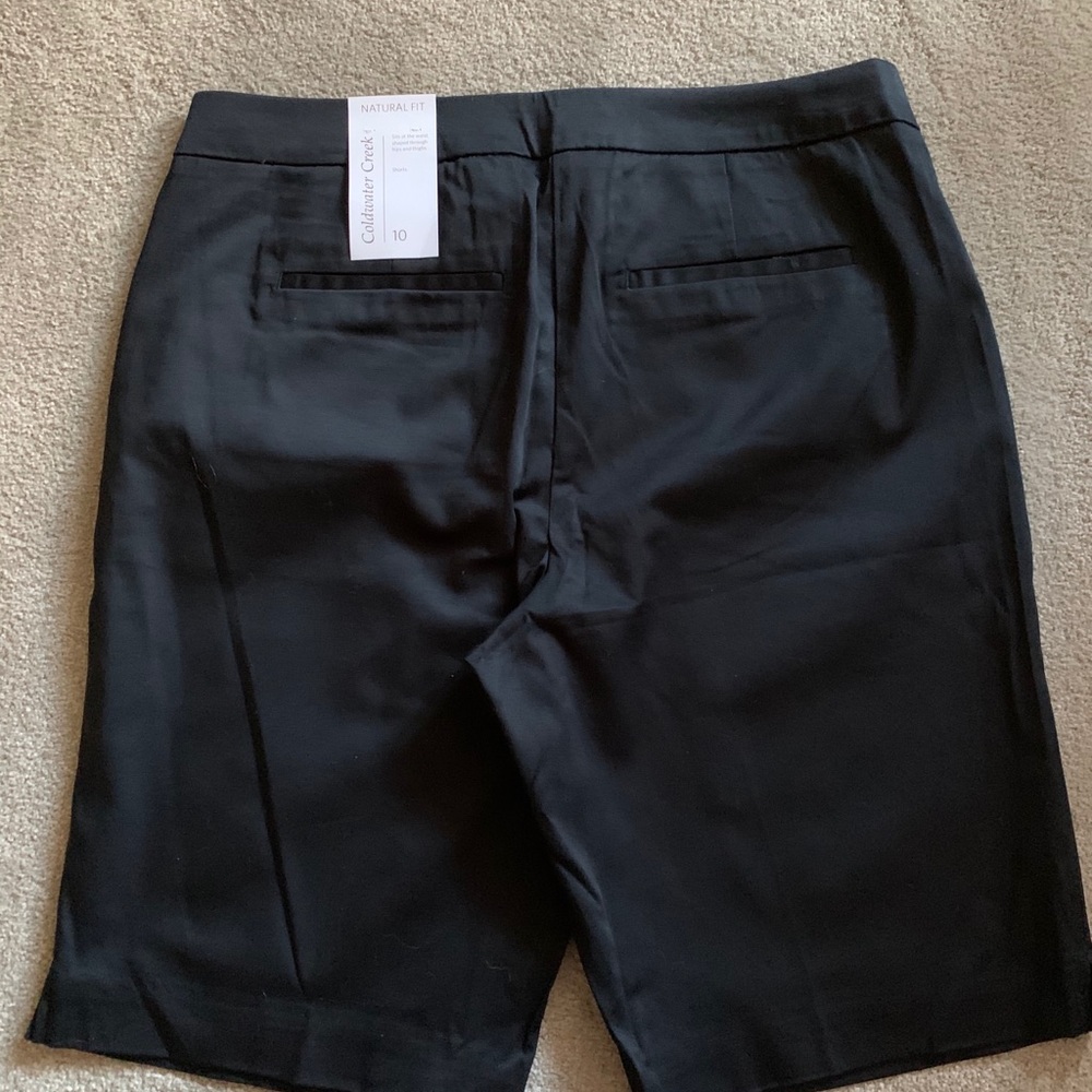 NWT🌺 Coldwater Creek ladies shorts - Picture 2 of 5